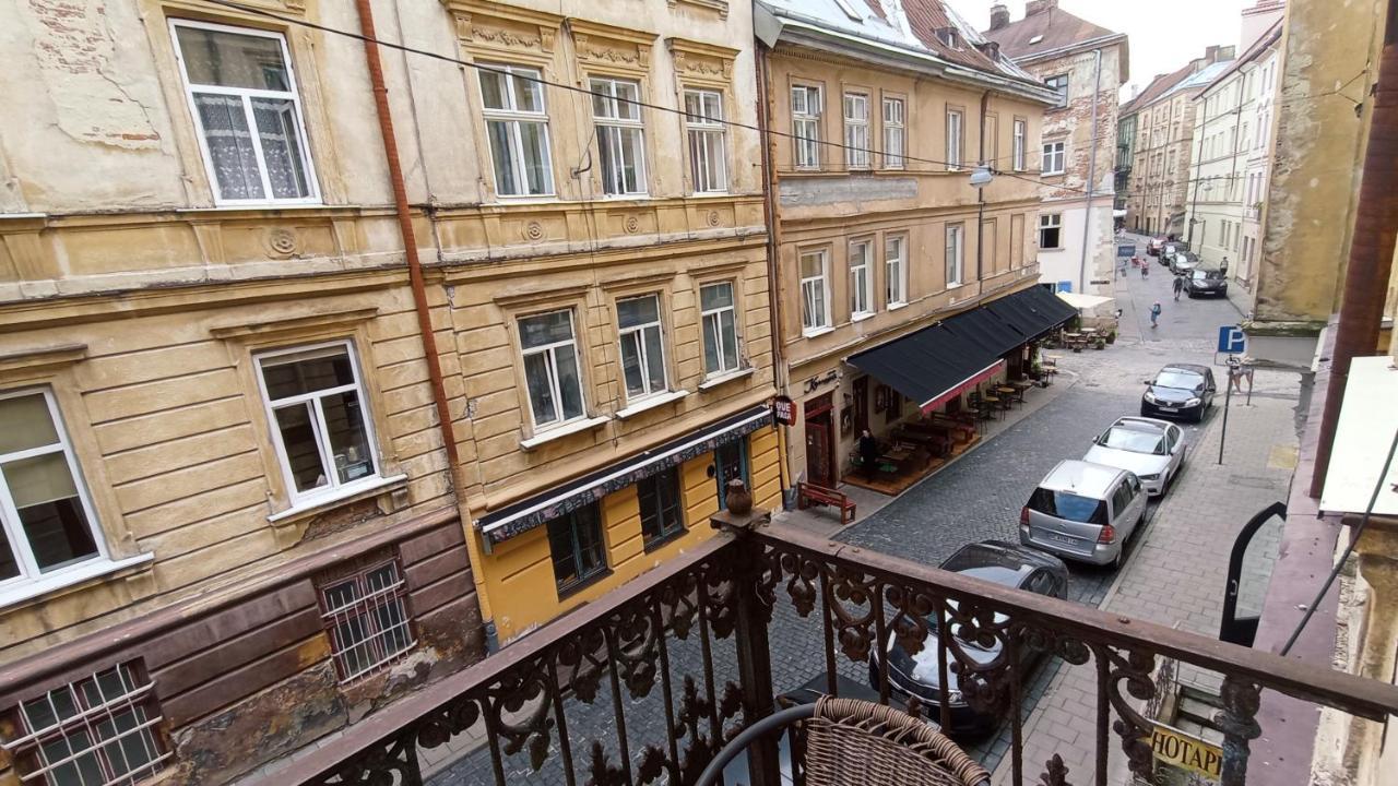 Ляльковий Театр Не Мансарда Leópolis Exterior foto